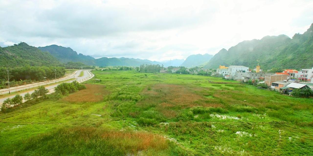 Trung Duc Hotel Фонг Нха Екстериор снимка