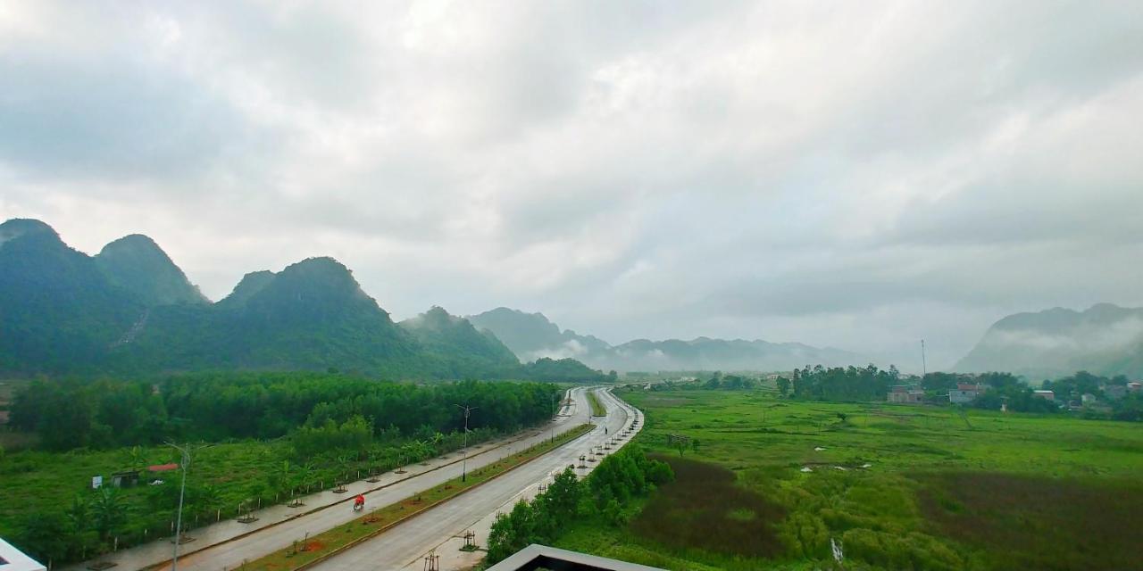 Trung Duc Hotel Фонг Нха Екстериор снимка