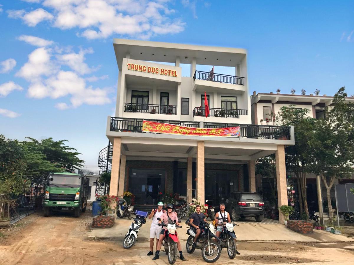 Trung Duc Hotel Фонг Нха Екстериор снимка